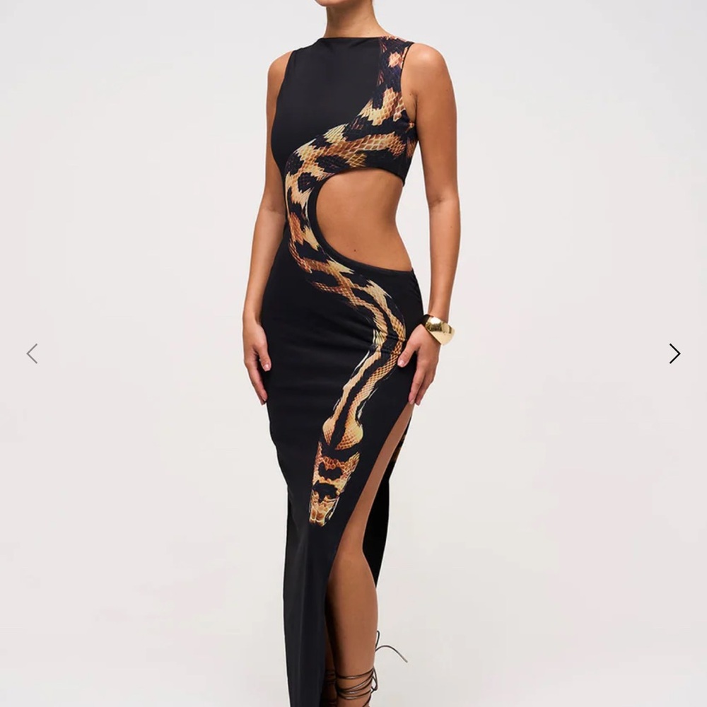 Elegant Black and Gold Snake Print Maxi Dress